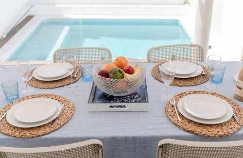 Manta Rota Villa | SeaScape Villa w/pool and rooftop seaview jacuzzi in Manta Rota