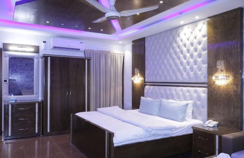Clifton Hotel | Seashell Grand hotel