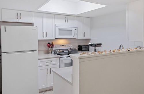 North Beach House | Seashell Suite - 3BR - Mayport Naval Base & Beaches - Pet Friendly