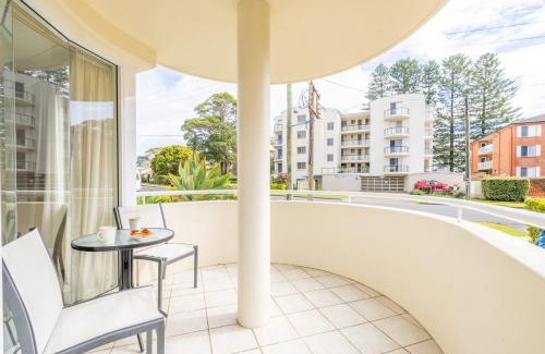 Nelson Bay Apartment | Seashells, 2,21-23 Magnus Street -Unit with Air con, complex lift and pool, close to town