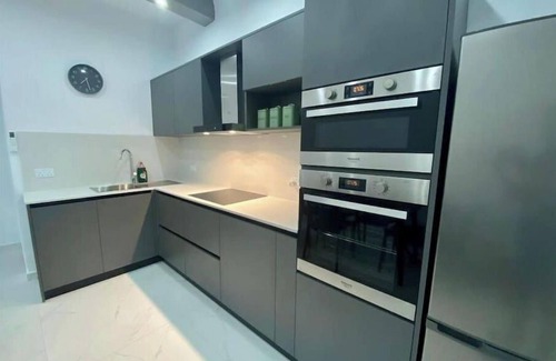 Madliena Apartment | Seaside Apartment in Gzira