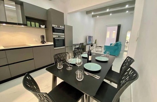Madliena Apartment | Seaside Apartment in Gzira