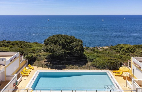 Benagil House | Seaside Apartment in Picturesque Benagil