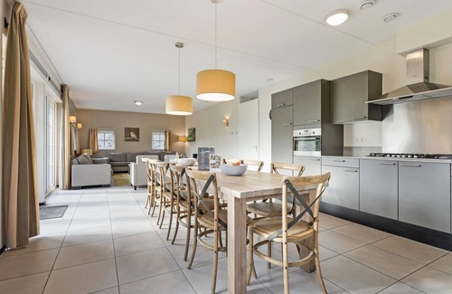 Nieuwvliet House | Seaside Comfort w/Garden