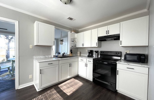 Beaufort Cottage | Seaside Cottage | Waterfront Property! Sleeps 4!