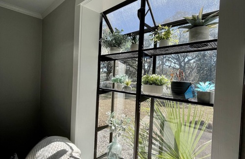 Beaufort Cottage | Seaside Cottage | Waterfront Property! Sleeps 4!