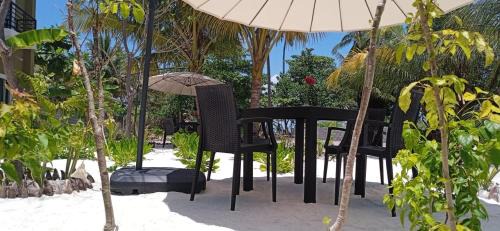 Dhangethi House | Seaside Dhangethi Inn