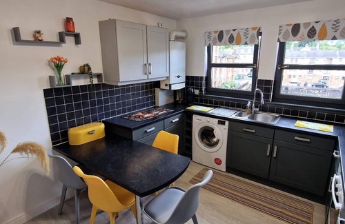 Kirkcaldy Apartment | Seaside Escape in Kirkcaldy
