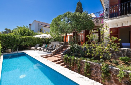 Cove Basina (Jelsa) House | Seaside family friendly house with a swimming pool Jelsa, Hvar (K-23760)