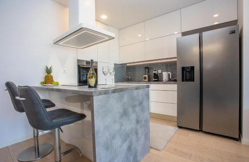 Znjan Apartment | SeaSide Haven