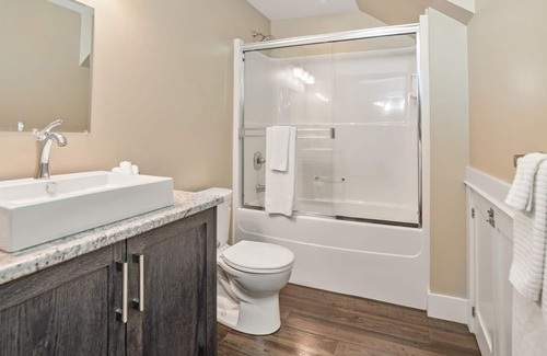 Port Renfrew House | Seaside Haven | Port Renfrew | Private Hot Tub with Ocean View!