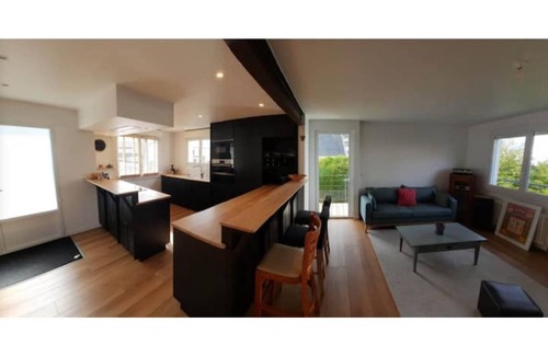 Le Relecq-Kerhuon House | Seaside house (beaches 400m away), enclosed garden