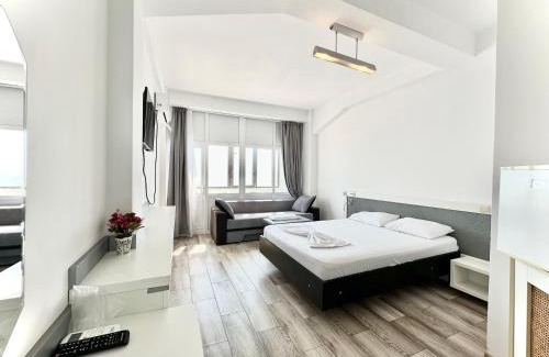 Costinesti House | Seaside Inn & Suites