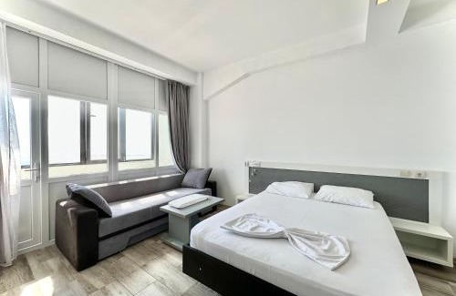 Costinesti House | Seaside Inn & Suites