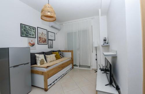 Orikum Apartment | Seaside Rradhime Vlore