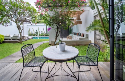 Munggu Villa | Seaside Sanctuary - 3BR Canggu Villa