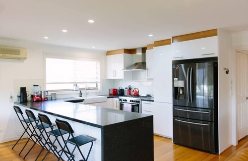 Clifton Springs House | Seaside Serenity: Charming House with Ocean Views