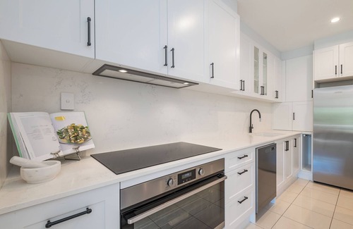 Marcoola House | Seaside Serenity Awaits! - 3 Bedroom Luxurious & Stylish Terrace Unit!