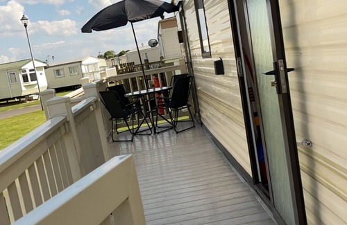 Ingoldmells Cabin | Seaside Serenity Caravan, the chase caravan site