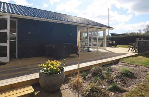 Hals House | Seaside Serenity in Hals-By Traum