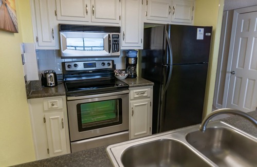 Myrtle Beach Condo | Seaside Serenity: Stunning 2-Bedroom Beachfront Condo with Unmatched Ocean Views