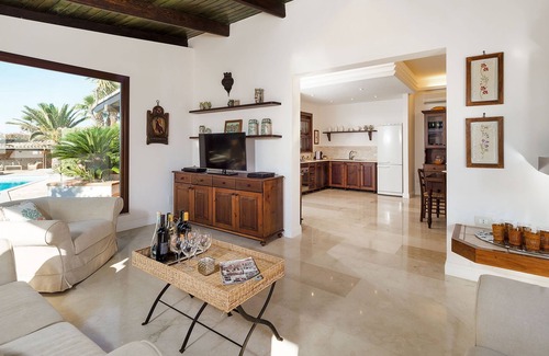 San Vito Lo Capo Villa | Seaside Sicily villa rental with pool, Wi-Fi, walk to town, and air conditioning