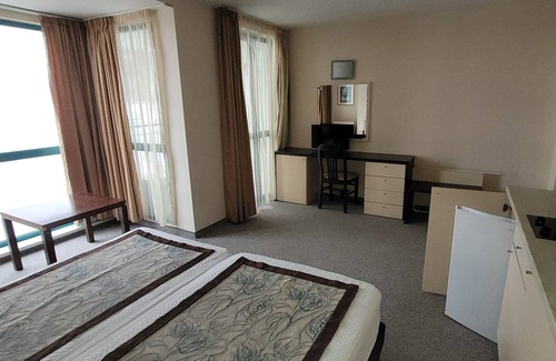 Golden Sands Apartment | Seaside Studio in Sables d'Or, on the Bulgarian Black Sea Coast