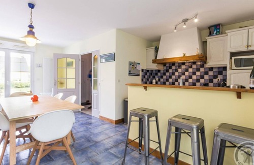 Portbail Cottage | Seaside Villa: AC, Garden, Terrace, Veranda, 400m to Beach, Family-Friendly, All-Inclusive