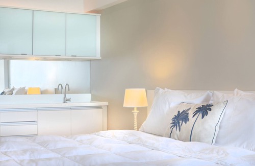 Pina Apartment | SEASIDE WITH BALCONY AMAZING VIEW 20th FLOOR