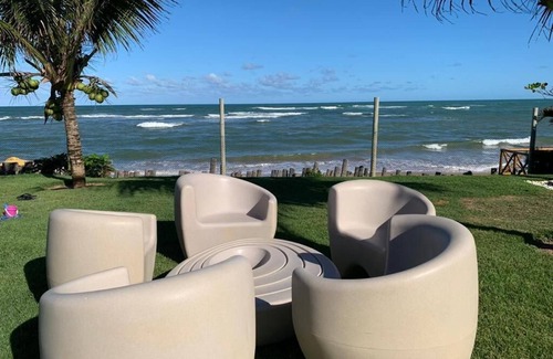 Parafuso Apartment | Seasonal rentals, right on the sand in the Paraíso dos Corais condominium in Guarajuba