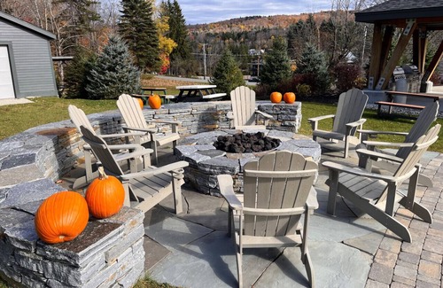 West Dover Condo | Seasons- 2bed, Ski on/off, clubhouse access