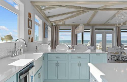 Oak Island House | SeaSons at the Point
