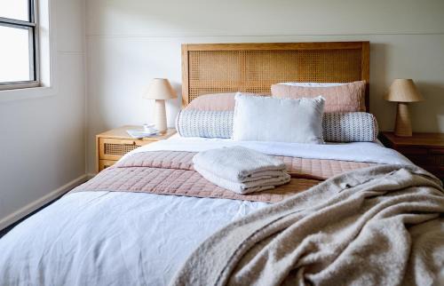 Inverloch House | Seastay Linen included -Town location