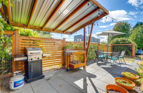 Old Ballard Apartment | Seattle Garden Apt Walk to Water and Amenities!