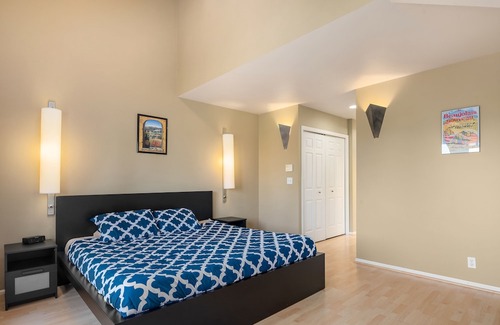 Miller Park Hotel | Seattle Vacation Home: the Vineyard