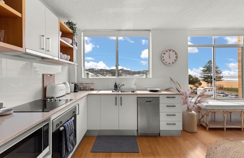 Avoca Beach Apartment | Seaview 5 - Great Beach Views