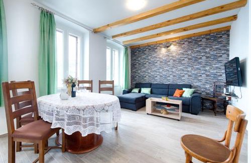 Komiza Apartment | Seaview apartment Bambo