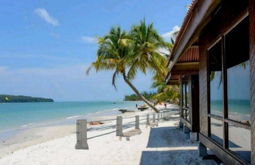 Lubok Buaya Cottage | Seaview Chalet #2 Beachfront Cenang Beach