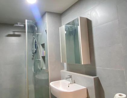 Downtown Kota Kinabalu Apartment | Seaview City Center,5PAX room 2min walk to island hopping