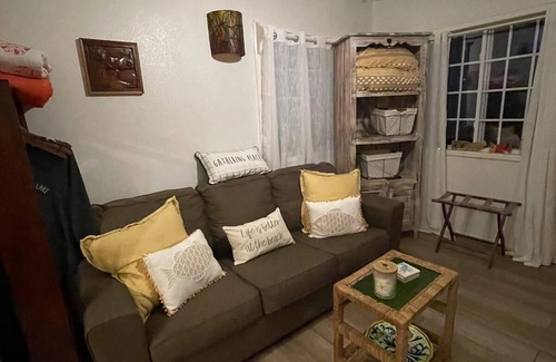Sandy Bay Hotel | Seaview Condo @ The Blue Bahia Resort in Sandy Bay