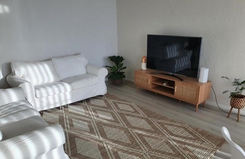 Glenelg Apartment | Seaview Escape Glenelg