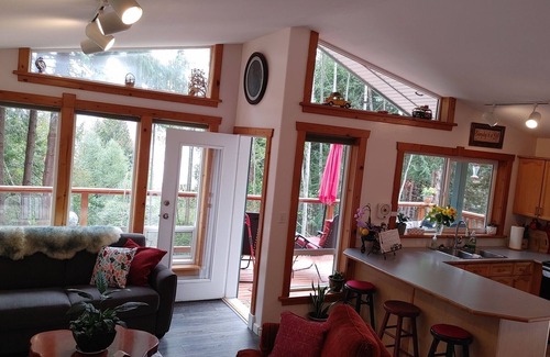 West Sechelt House | SeaView Getaway Vacation Home Rental-minutes from the beach.