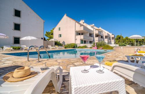 Cove Makarac (Milna) Apartment | Seaview Zen Milna