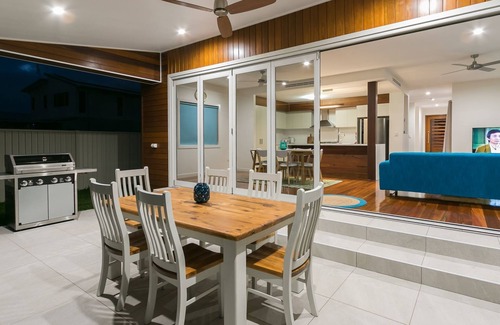 Pialba House | Seawood Delight Hervey Bay