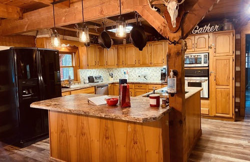 Sebring Cabin | Sebring Florida Best Kept Secret "Cracker Hammock Log Cabin"
