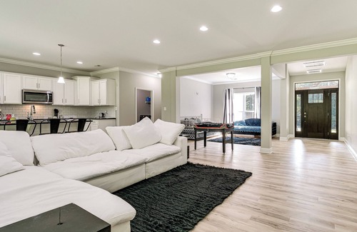 Bennett House | Secluded 18-Acre Retreat in Staley w/Game Room
