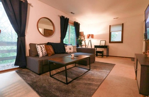 Arborview Neighborhood House | Secluded 2BR Loft - Minutes from Downtown AA!