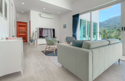 Na Mueang Villa | Secluded 3-BR pool villa - 5 min to beaches, restaurants