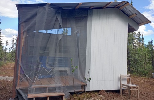 Clear House | Secluded Camper on 5 private acres w/hot shower