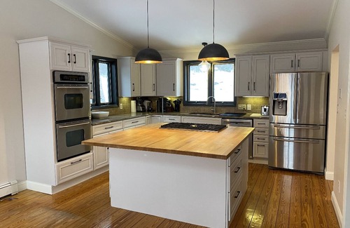 Diamond Point Ski Chalet | Secluded Diamond Point Retreat on Lake George w/pickleball fence!